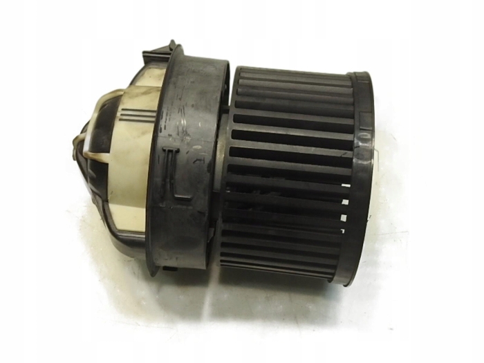 e0e0949efdab4570f9452f408bdcb552