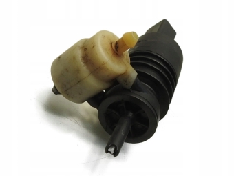 POMPKA SPRYSKIWACZA SZYBY MERCEDES W204