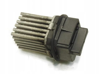 REZYSTOR OPORNICA MERCEDES W204 5HL008941-30