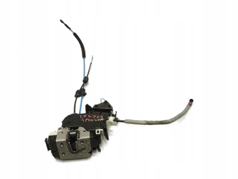 ZAMEK DRZWI LEWY TYŁ 4 PIN MERCEDES W204 A2047300335